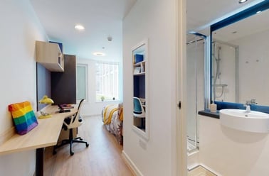 Standard Single, Eleanor Rosa House, Stratford High Street, Stratford, London - Image 3