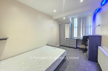 Cliff Road, Rampart Road, Leeds - Image 2