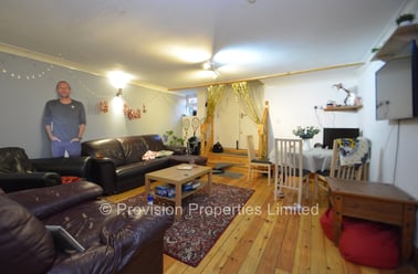 St Johns Avenue, Hyde Park, Leeds - Image 3