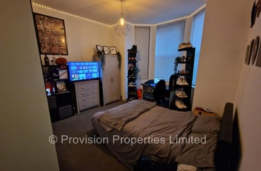 Brudenell Road, Hyde Park, Leeds - Image 3