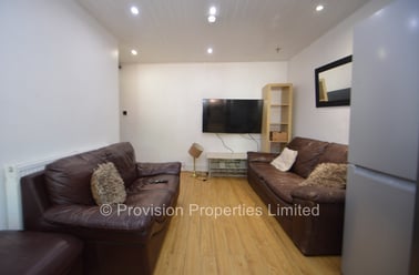 Mayville Road, Hyde Park, Leeds - Image 3