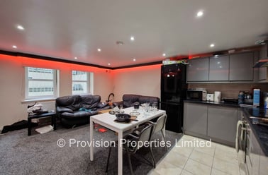 North Grange Road, Headingley, Leeds - Image 3