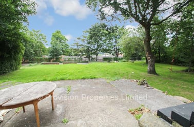 Moorland Avenue, Hyde Park, Leeds - Image 2