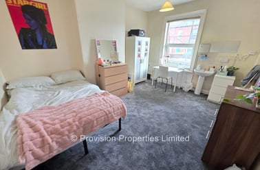 Ebor Mount, Hyde Park, Leeds - Image 3