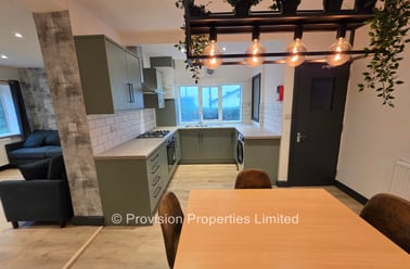 Trenic Crescent, Burley, Leeds - Image 3