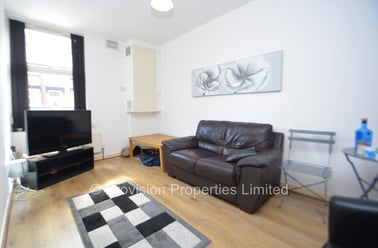 Harold Walk, Hyde Park, Leeds - Image 3