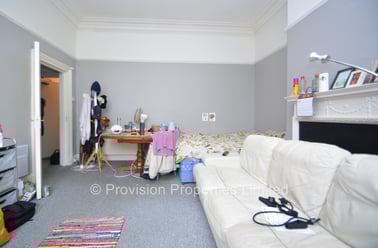 Moorland Road, Hyde Park, Leeds - Image 3