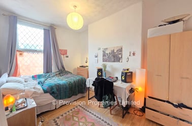 Brudenell Mount, Hyde Park, Leeds - Image 3
