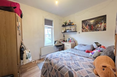 Headingley Crescent, Headingley, Leeds - Image 3