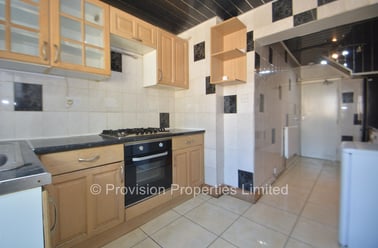 Mayville Road, Hyde Park, Leeds - Image 2