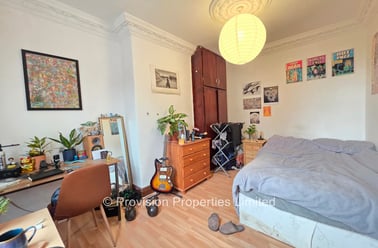 Norwood Place, Hyde Park, Leeds - Image 3