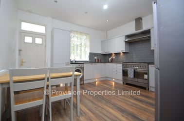 Burley Lodge Road, Burley, Leeds - Image 2
