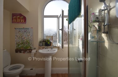 Cliff Road, Rampart Road, Leeds - Image 2