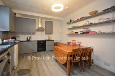 Burley Lodge Terrace, Burley, Leeds - Image 3