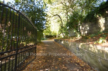 Grosvenor Road, Rampart Road, Leeds - Image 2