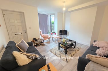 Ashville Terrace, Burley, Leeds - Image 2