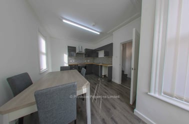 Morris View, Kirkstall, Leeds - Image 3