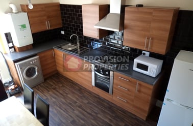 Harold Walk, Hyde Park, Leeds - Image 2