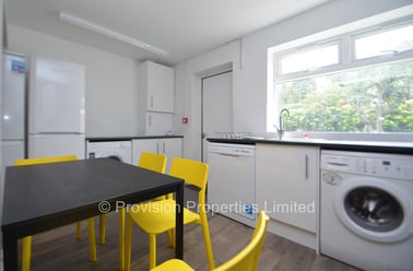 St Annes Drive, Burley, Leeds - Image 3