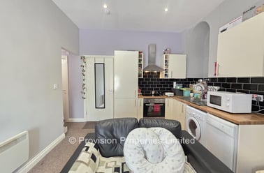 Moorland Road, Hyde Park, Leeds - Image 2