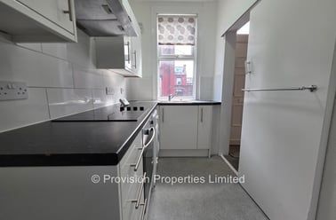 Harold View, Hyde Park, Leeds - Image 3