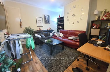 Harold View, Hyde Park, Leeds - Image 2