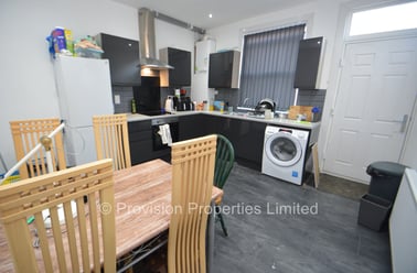 Beamsley Mount, Burley, Leeds - Image 2