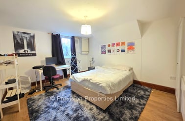 Welton Mount, Hyde Park, Leeds - Image 2