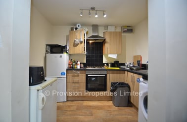 Cliff Road, Rampart Road, Leeds - Image 2