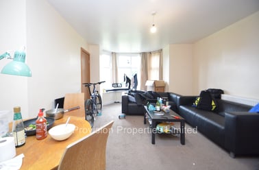 Cliff Road, Rampart Road, Leeds - Image 3