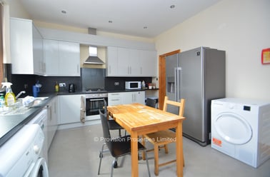 Woodsley Road, Hyde Park, Leeds - Image 2