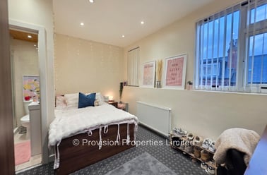 Hessle Mount, Hyde Park, Leeds - Image 3