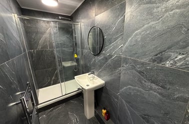 Thornville Mount, Hyde Park, Leeds - Image 2