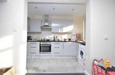 Cliff Road, Rampart Road, Leeds - Image 2