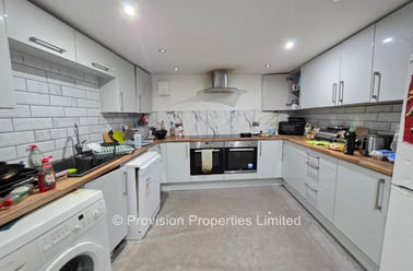 Ashville Road, Burley, Leeds - Image 2