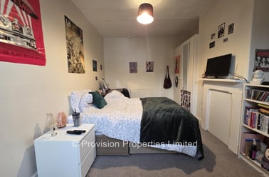 Delph Mount, Rampart Road, Leeds - Image 3