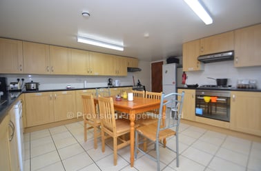 Cardigan Road, Headingley, Leeds - Image 2