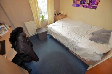 Elizabeth Street, Hyde Park, Leeds - Image 3