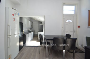 Norwood Road, Hyde Park, Leeds - Image 2