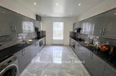 Cardigan Road, Headingley, Leeds - Image 2