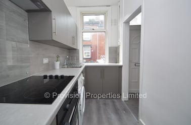 Harold Street, Hyde Park, Leeds - Image 3