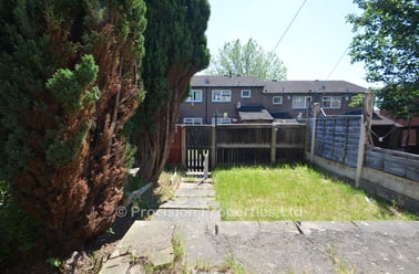 Kendal Lane, Woodhouse, Leeds - Image 2