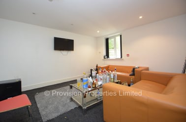 Regent Park Avenue, Rampart Road, Leeds - Image 2