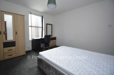 Burley Lodge Terrace, Burley, Leeds - Image 2