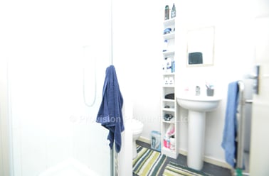 Moorland Avenue, Hyde Park, Leeds - Image 3