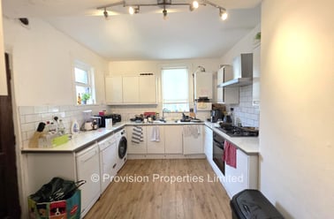 Ebberston Terrace, Hyde Park, Leeds - Image 2
