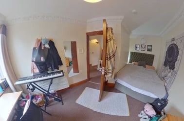 Manor Drive, Hyde Park, Leeds - Image 3