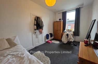 Cardigan Lane, Burley, Leeds - Image 2