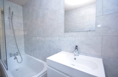 Well Close Rise, Woodhouse, Leeds - Image 2