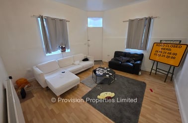 Harold Mount, Hyde Park, Leeds - Image 2